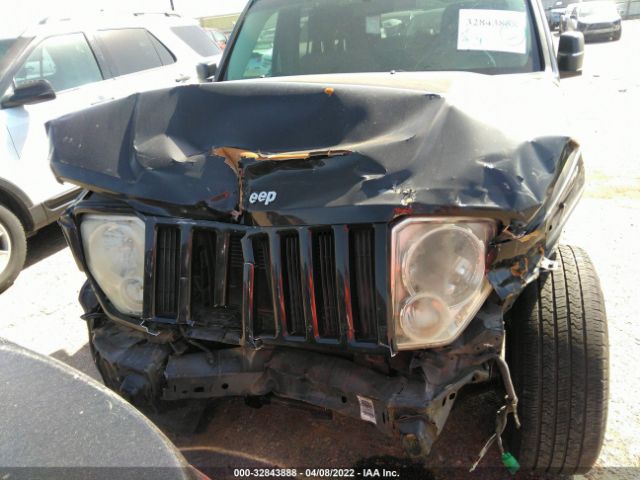 Photo 9 VIN: 1J4PP2GK3AW128772 - JEEP LIBERTY 