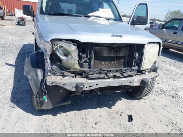 Photo 5 VIN: 1J4PP2GK3BW580285 - JEEP LIBERTY 