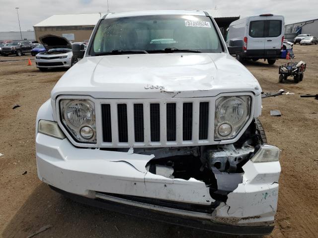 Photo 4 VIN: 1J4PP2GK3BW586894 - JEEP LIBERTY 