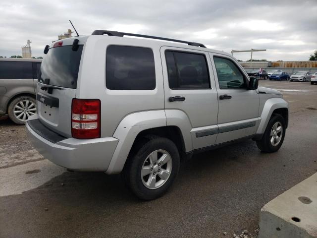 Photo 2 VIN: 1J4PP2GK4AW117618 - JEEP LIBERTY 