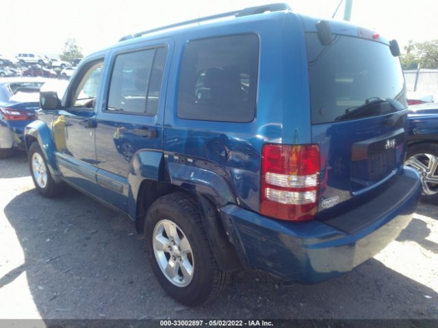 Photo 2 VIN: 1J4PP2GK4AW124021 - JEEP LIBERTY 