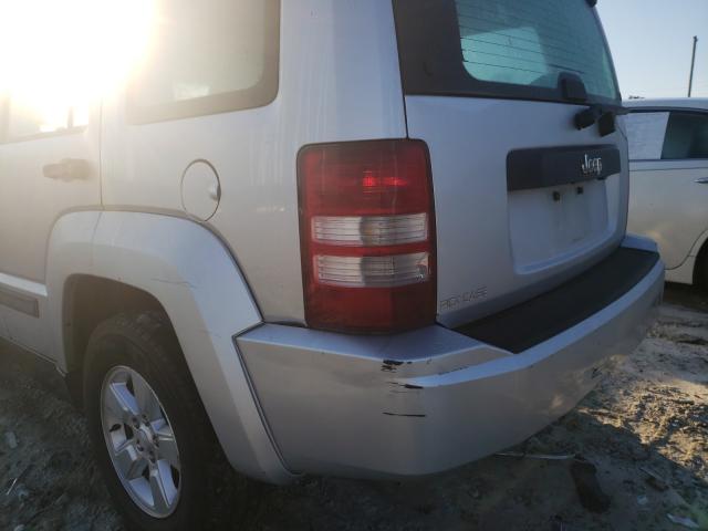 Photo 8 VIN: 1J4PP2GK4AW133396 - JEEP LIBERTY SP 