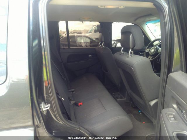 Photo 7 VIN: 1J4PP2GK5BW518273 - JEEP LIBERTY 