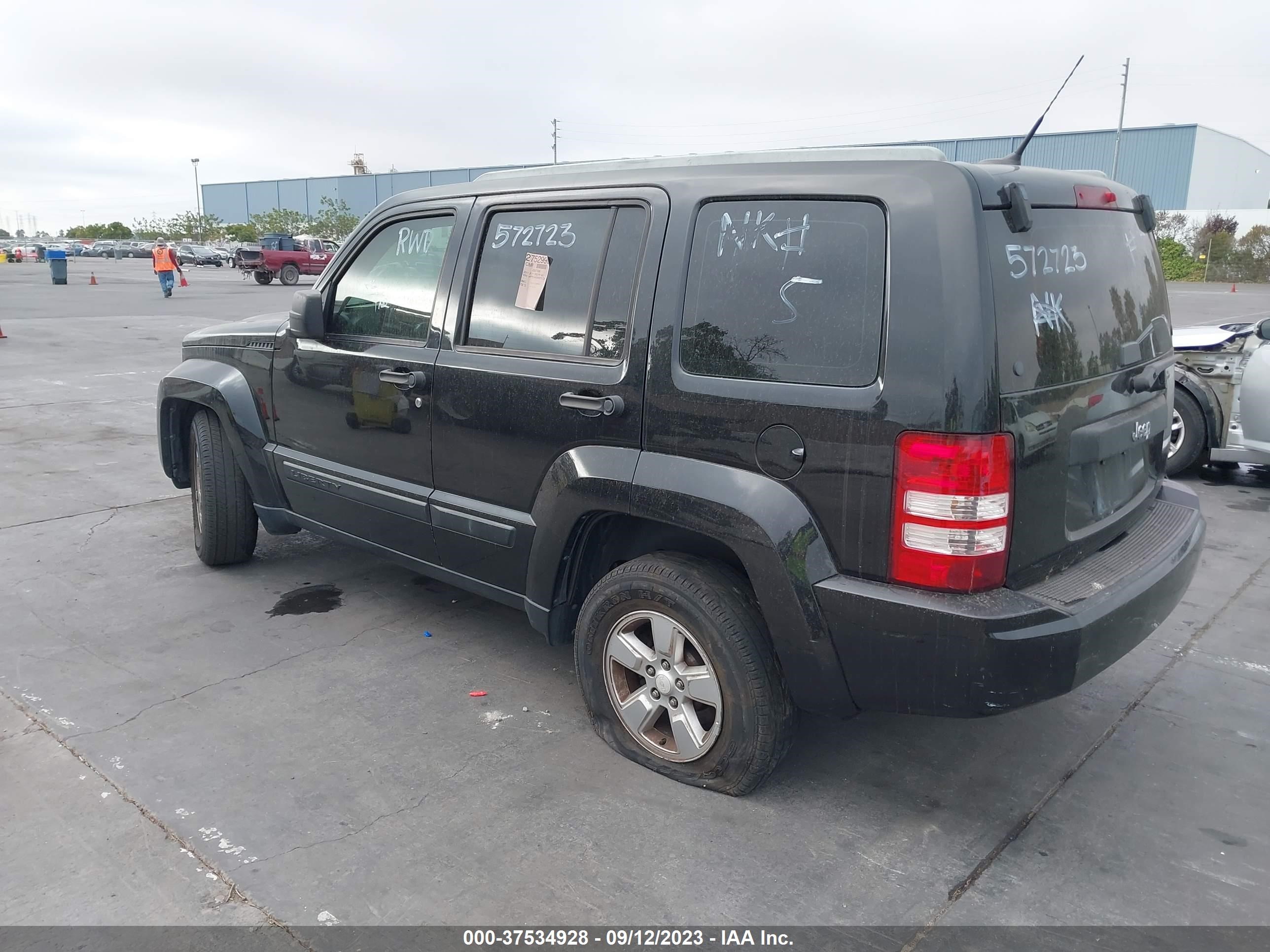 Photo 2 VIN: 1J4PP2GK5BW572723 - JEEP LIBERTY (NORTH AMERICA) 