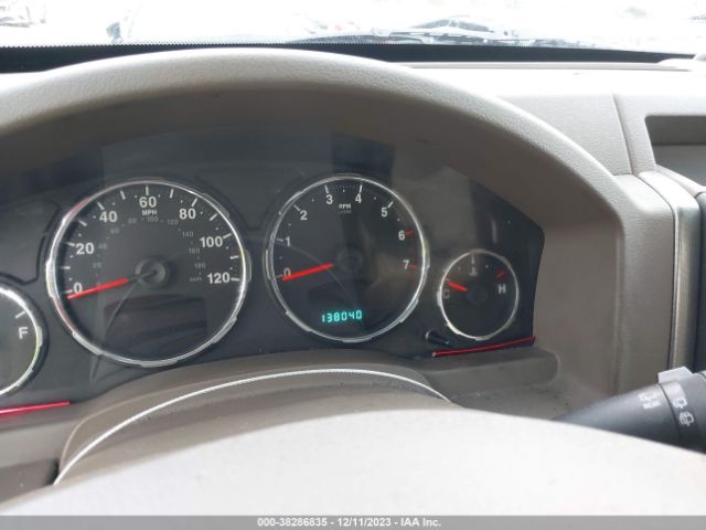 Photo 6 VIN: 1J4PP2GK6AW117622 - JEEP LIBERTY 