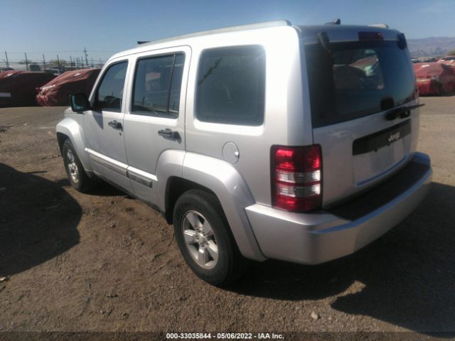 Photo 2 VIN: 1J4PP2GK6BW551587 - JEEP LIBERTY 