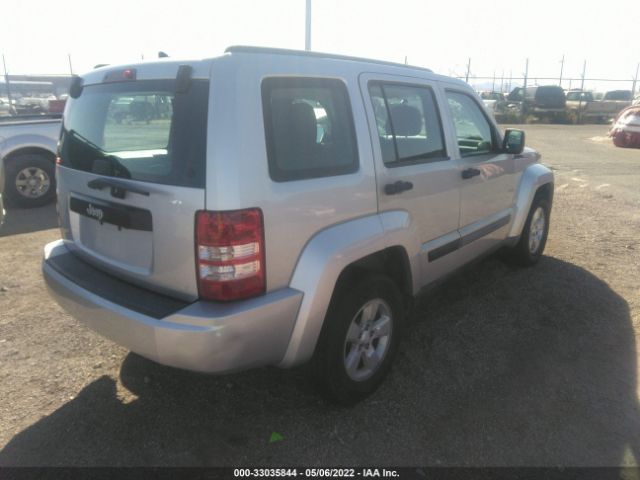 Photo 3 VIN: 1J4PP2GK6BW551587 - JEEP LIBERTY 