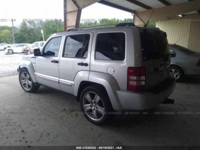 Photo 2 VIN: 1J4PP2GK6BW557390 - JEEP LIBERTY 