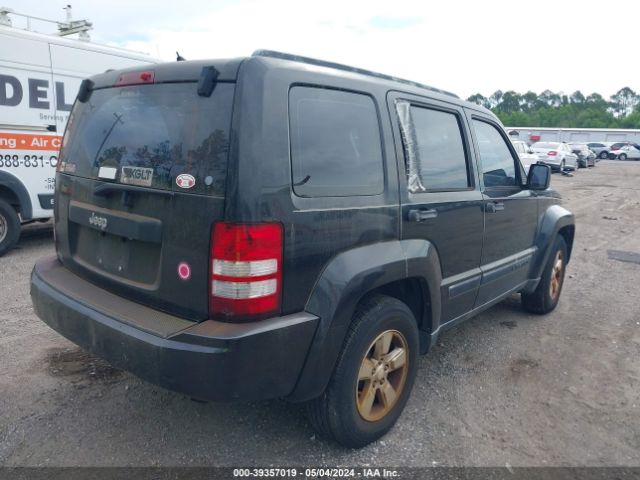 Photo 3 VIN: 1J4PP2GK7BW569709 - JEEP LIBERTY 