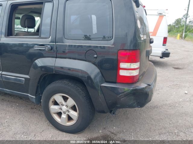 Photo 5 VIN: 1J4PP2GK7BW569709 - JEEP LIBERTY 