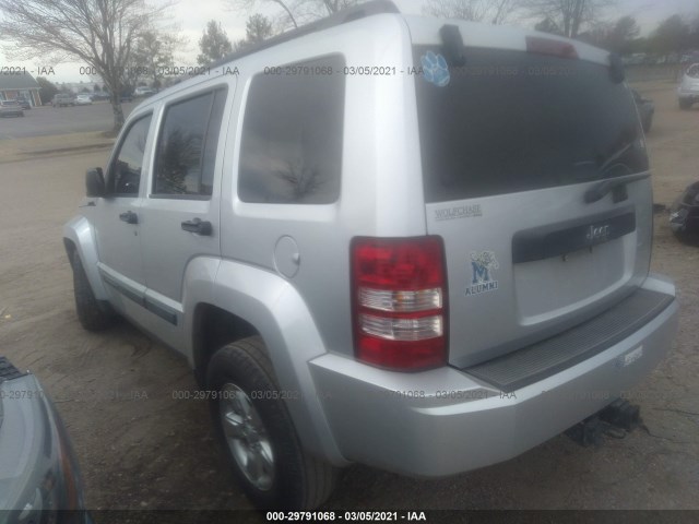 Photo 2 VIN: 1J4PP2GK8AW104340 - JEEP LIBERTY 