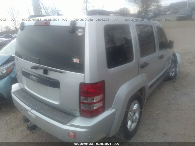 Photo 3 VIN: 1J4PP2GK8AW104340 - JEEP LIBERTY 