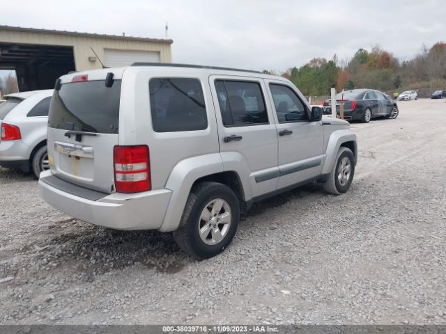 Photo 3 VIN: 1J4PP2GK8AW161752 - JEEP LIBERTY 