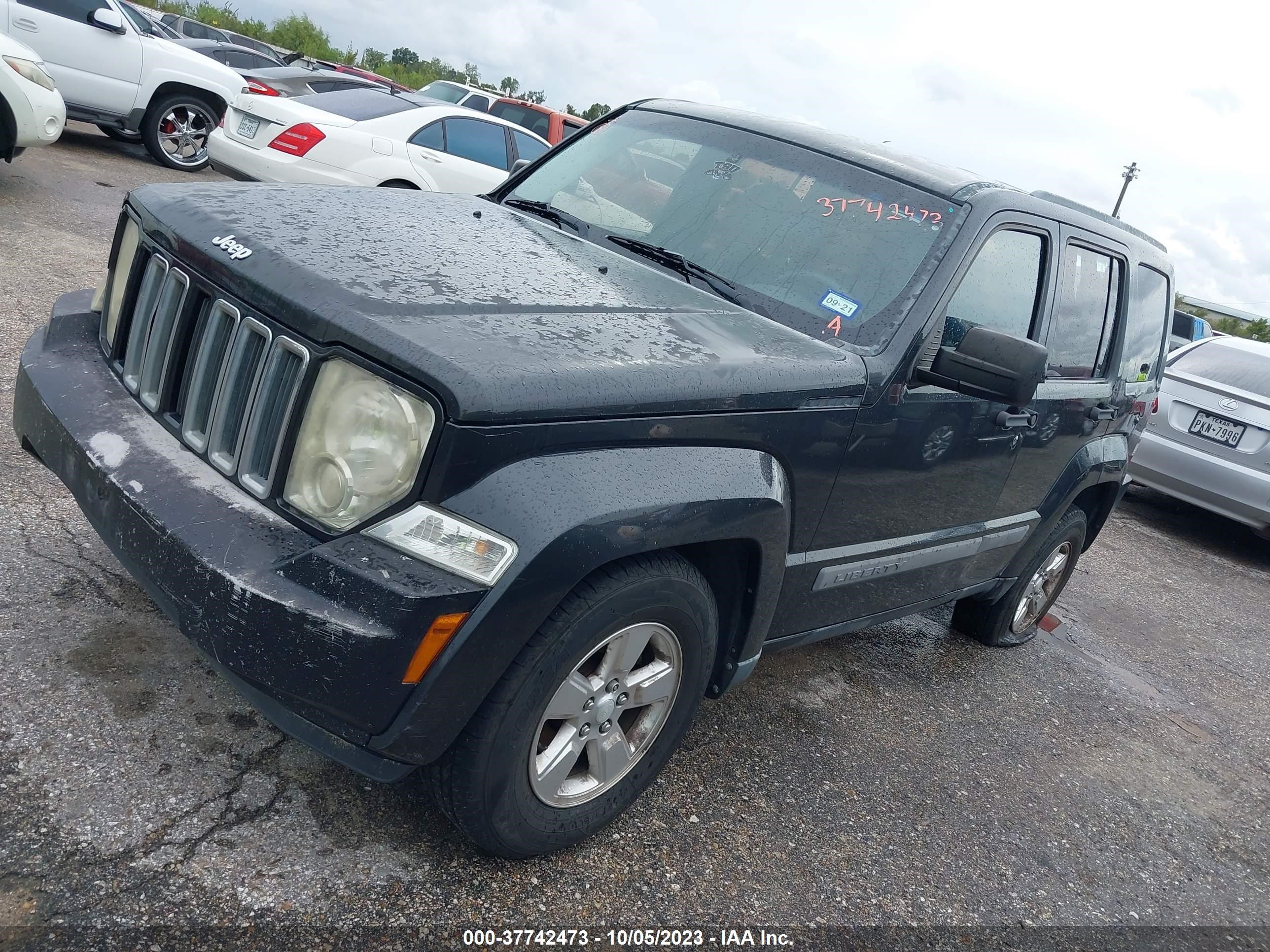 Photo 1 VIN: 1J4PP2GK8BW580511 - JEEP LIBERTY (NORTH AMERICA) 