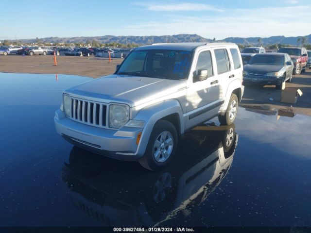 Photo 1 VIN: 1J4PP2GK8BW586163 - JEEP LIBERTY 