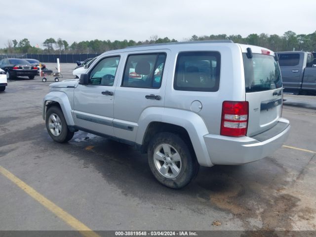 Photo 2 VIN: 1J4PP2GK9AW132499 - JEEP LIBERTY 