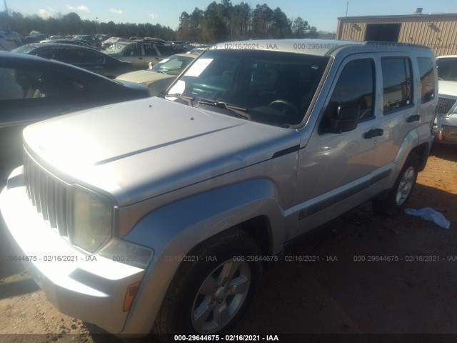 Photo 1 VIN: 1J4PP2GK9BW588701 - JEEP LIBERTY 