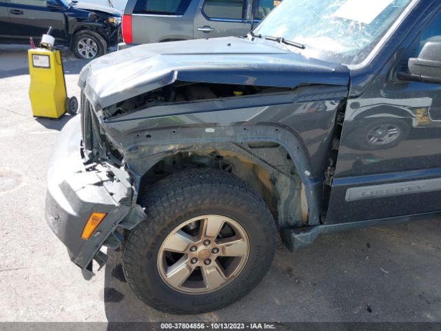 Photo 5 VIN: 1J4PP2GK9BW595230 - JEEP LIBERTY 