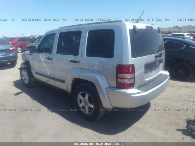 Photo 2 VIN: 1J4PP2GKXBW594877 - JEEP LIBERTY 