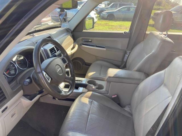 Photo 4 VIN: 1J4PP5GK0AW164470 - JEEP LIBERTY LI 