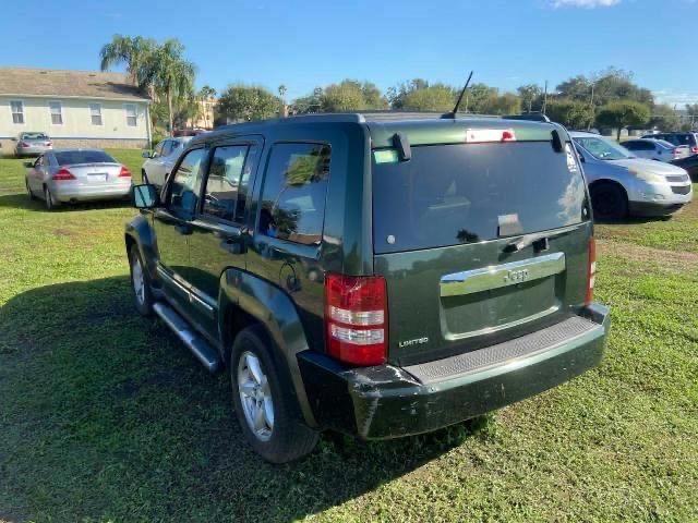 Photo 2 VIN: 1J4PP5GK0AW164470 - JEEP LIBERTY LI 