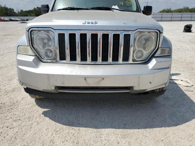 Photo 8 VIN: 1J4PP5GK0BW551179 - JEEP LIBERTY LI 