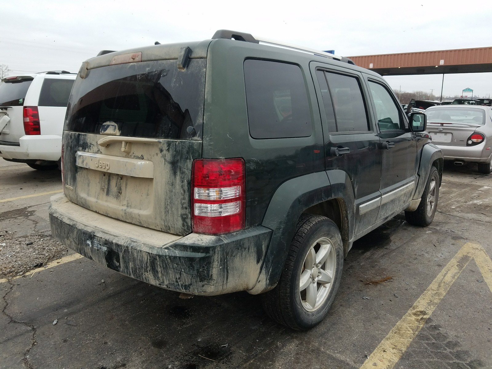 Photo 3 VIN: 1J4PP5GK5BW547046 - JEEP LIBERTY LI 