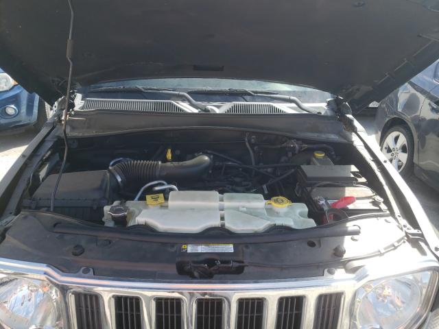 Photo 6 VIN: 1J4PP5GK6AW164537 - JEEP LIBERTY 