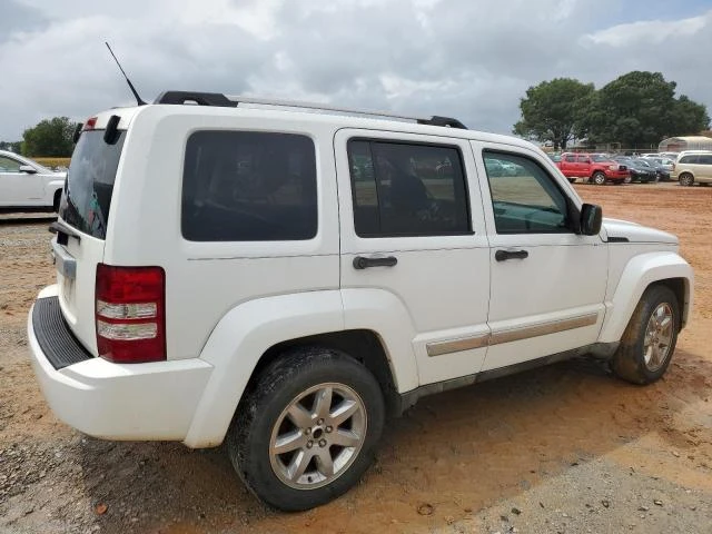 Photo 2 VIN: 1J4PP5GK6BW540736 - JEEP LIBERTY LI 