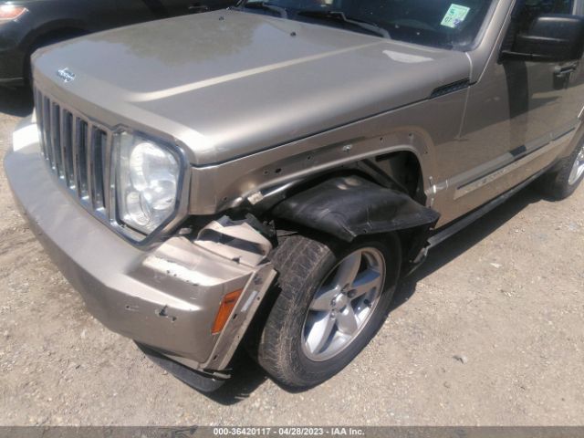 Photo 5 VIN: 1J4PP5GK6BW546214 - JEEP LIBERTY 