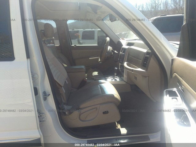 Photo 4 VIN: 1J4PP5GK7AW171609 - JEEP LIBERTY 