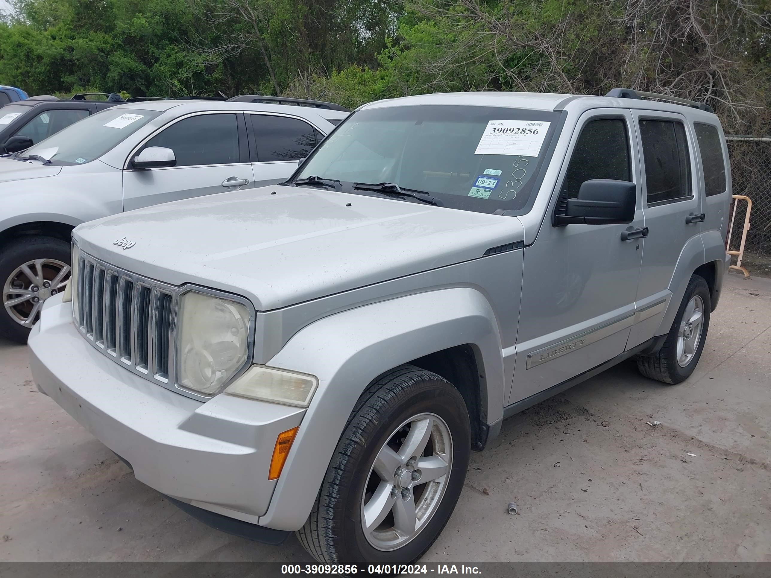 Photo 1 VIN: 1J4PP5GK9BW530590 - JEEP LIBERTY (NORTH AMERICA) 