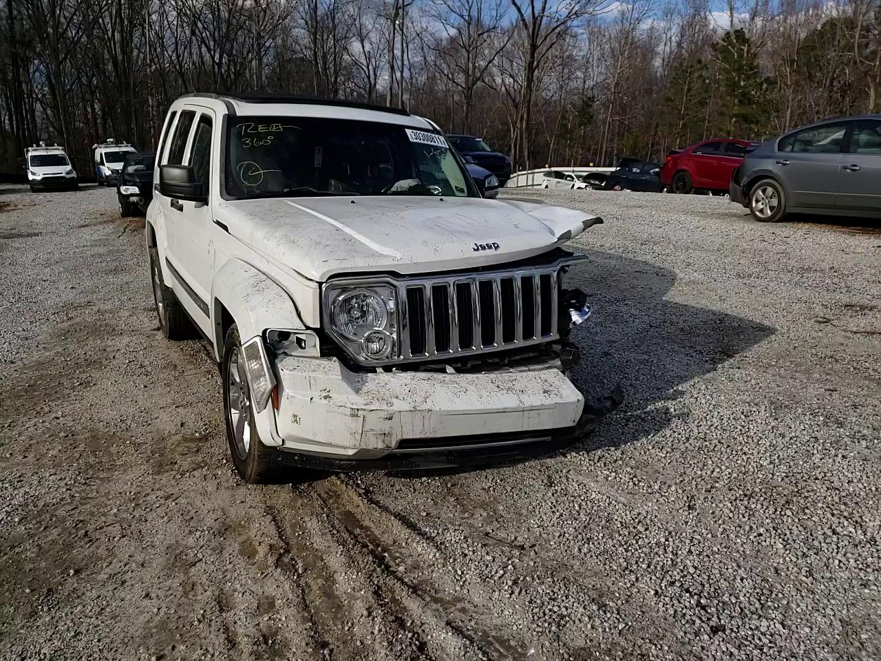 Photo 10 VIN: 1J4PP5GK9BW588828 - JEEP LIBERTY LI 