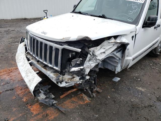 Photo 8 VIN: 1J4PP5GK9BW588828 - JEEP LIBERTY LI 