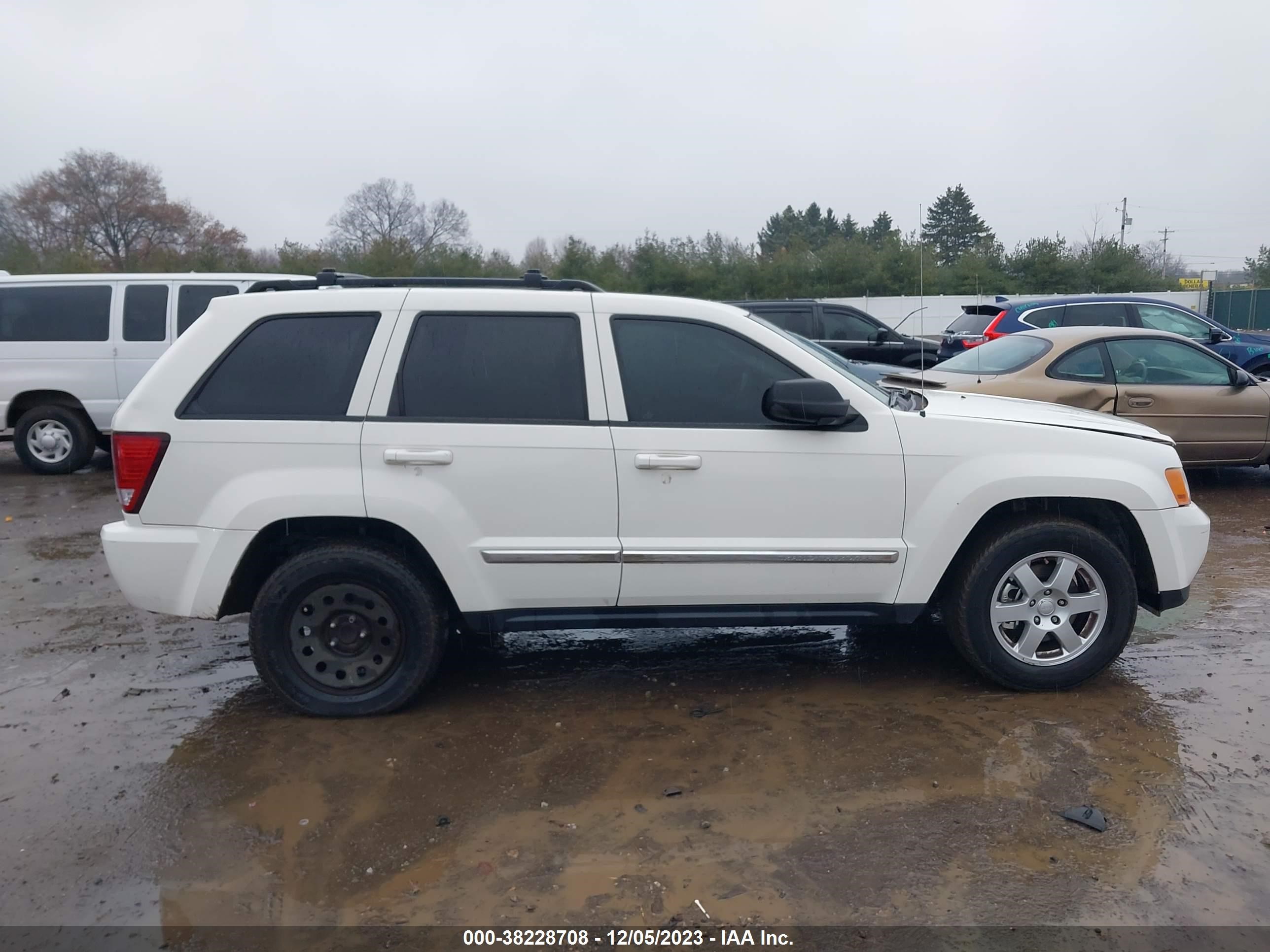 Photo 11 VIN: 1J4PR4GK0AC123049 - JEEP GRAND CHEROKEE 