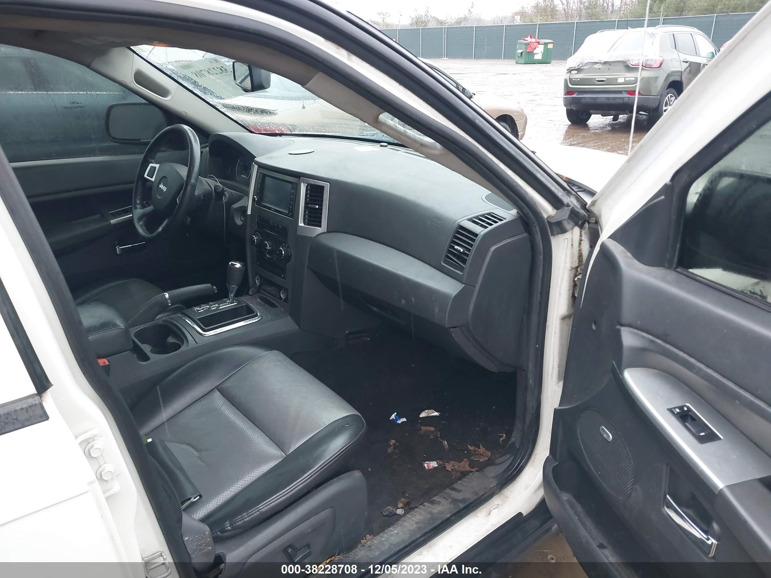 Photo 3 VIN: 1J4PR4GK0AC123049 - JEEP GRAND CHEROKEE 