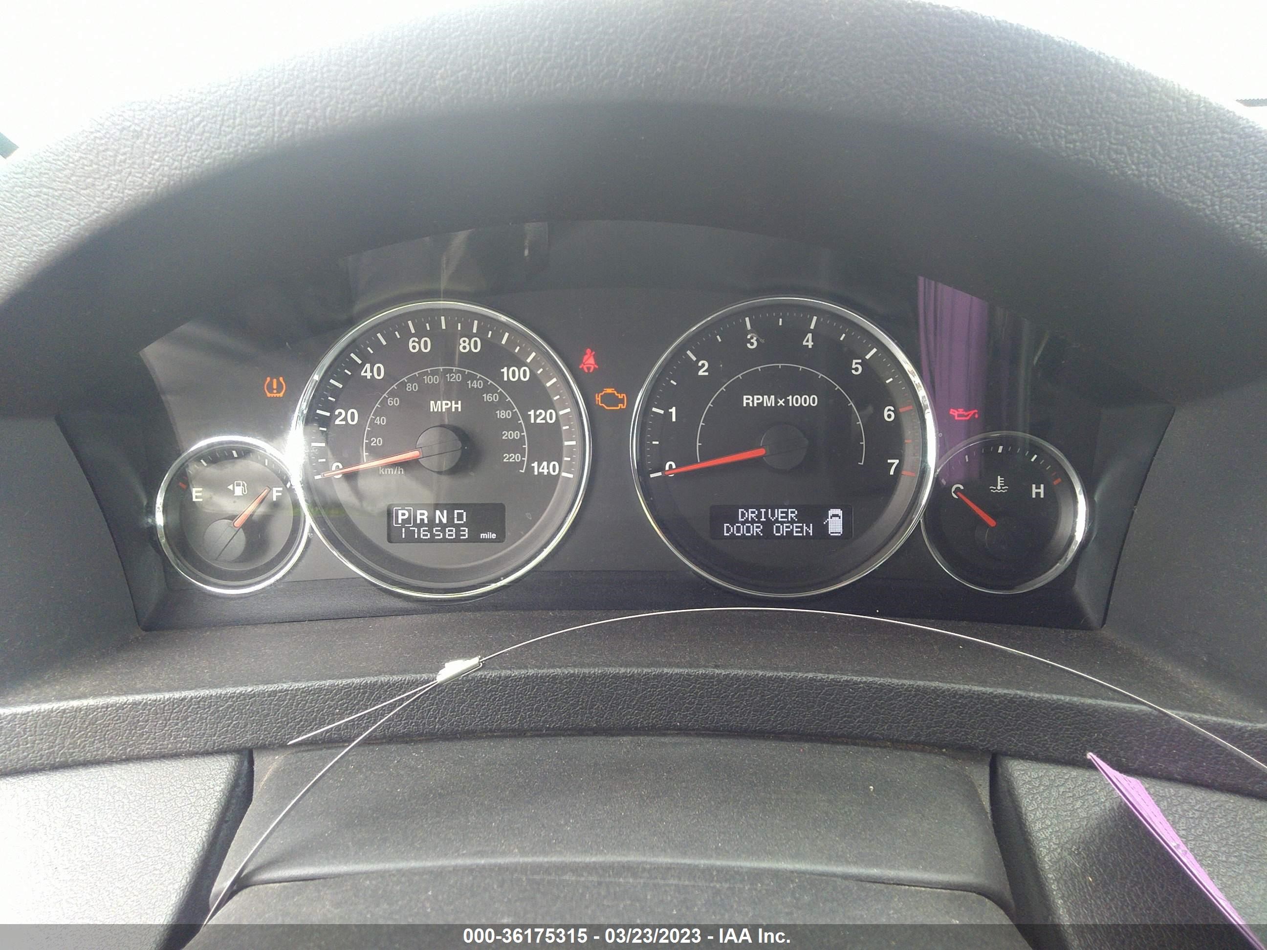 Photo 7 VIN: 1J4PR4GK8AC110713 - JEEP GRAND CHEROKEE 