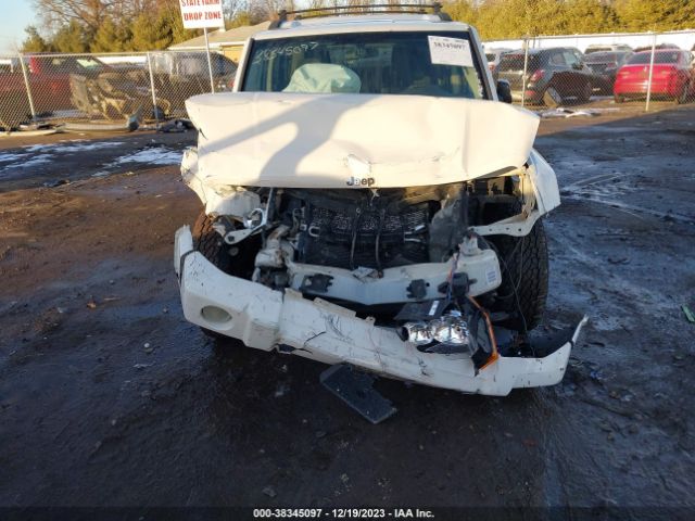 Photo 5 VIN: 1J4RG4GK0AC125382 - JEEP COMMANDER 