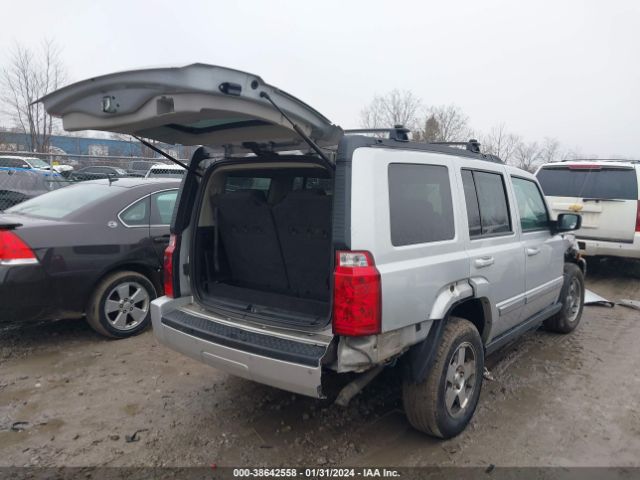 Photo 3 VIN: 1J4RG4GK2AC132172 - JEEP COMMANDER 