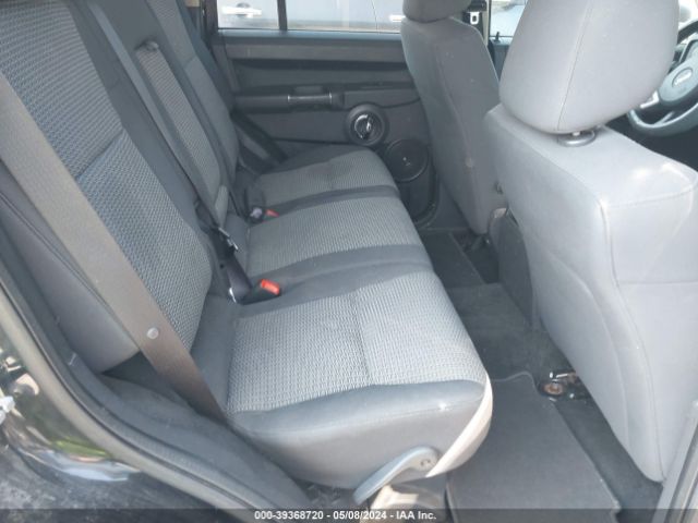 Photo 7 VIN: 1J4RG4GK3AC148829 - JEEP COMMANDER 