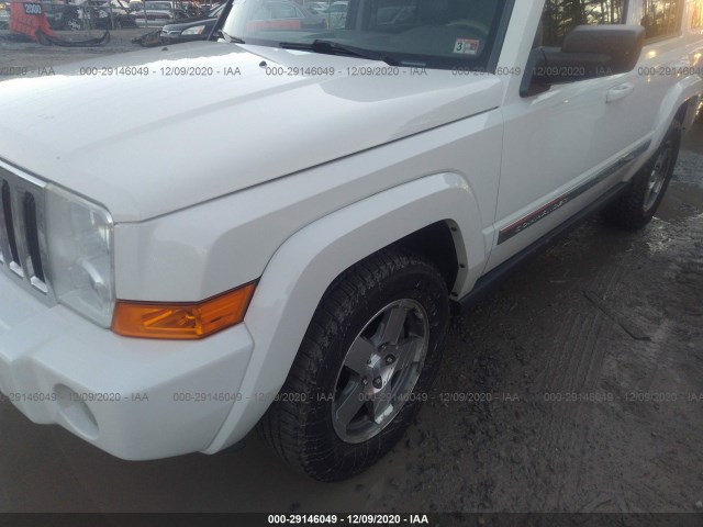 Photo 5 VIN: 1J4RG4GK5AC105550 - JEEP COMMANDER 