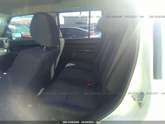 Photo 7 VIN: 1J4RG4GK8AC125338 - JEEP COMMANDER 