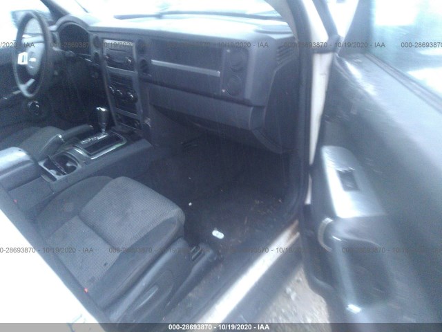 Photo 4 VIN: 1J4RG4GK8AC125730 - JEEP COMMANDER 