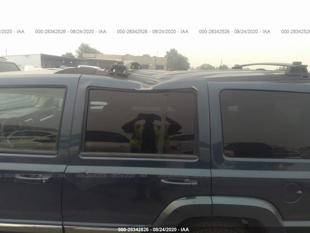 Photo 5 VIN: 1J4RH4GK5AC124564 - JEEP COMMANDER 