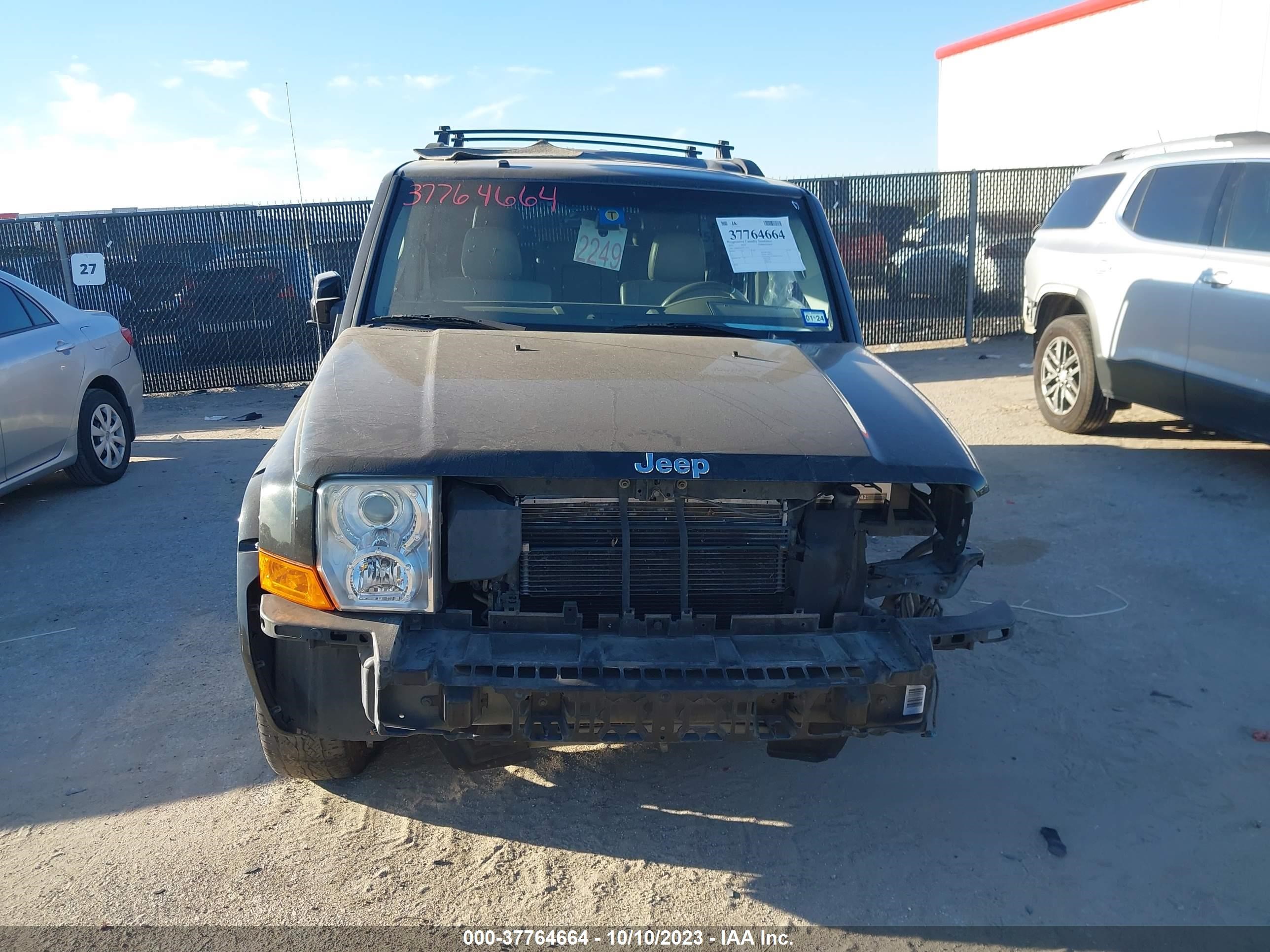 Photo 11 VIN: 1J4RH5GT0AC114152 - JEEP COMMANDER 