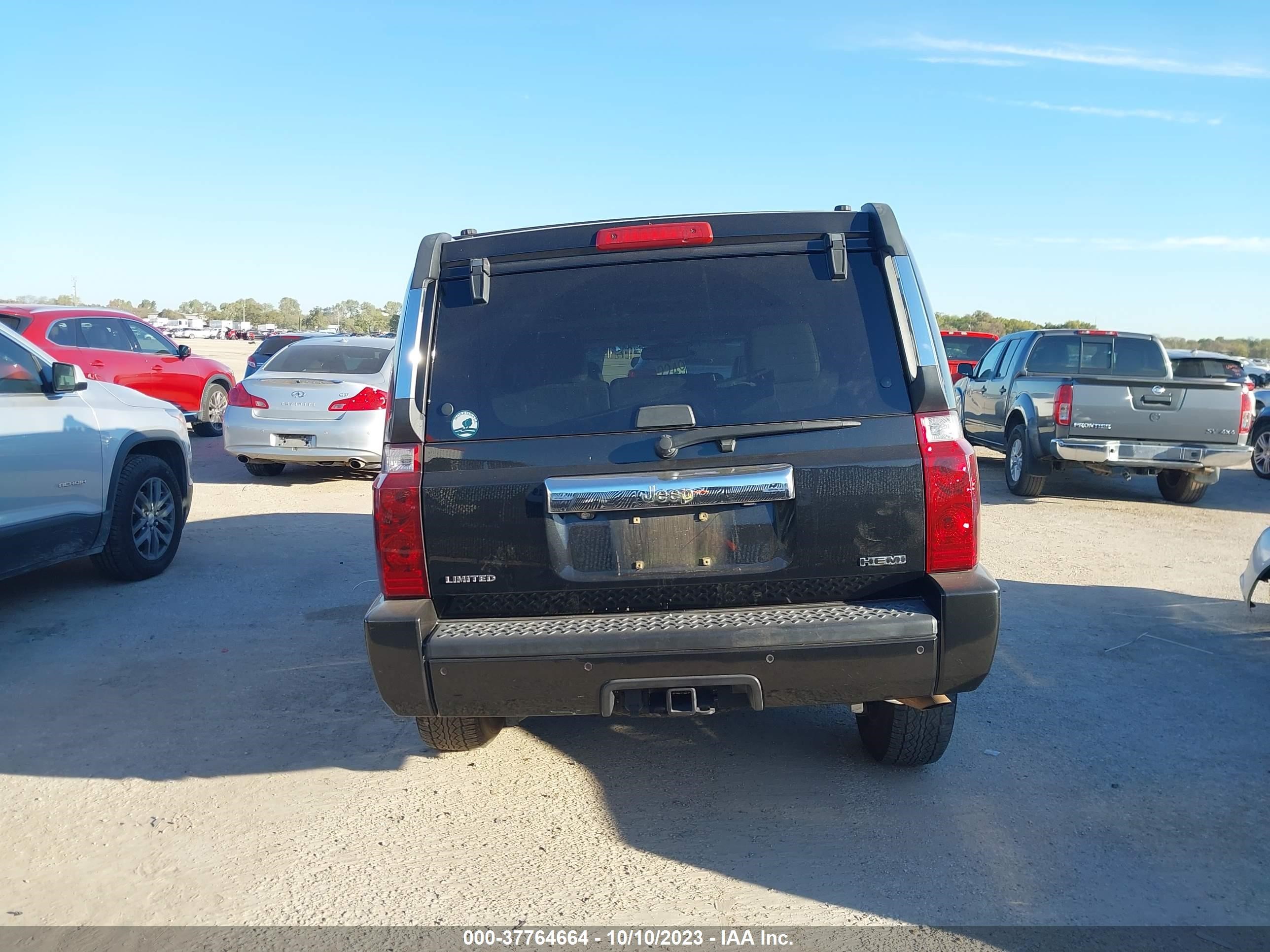 Photo 15 VIN: 1J4RH5GT0AC114152 - JEEP COMMANDER 