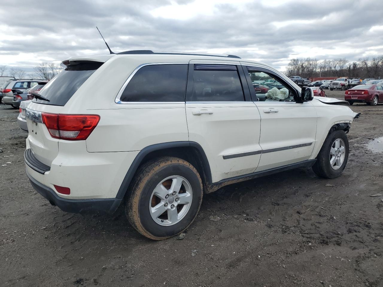 Photo 2 VIN: 1J4RR4GG3BC515206 - JEEP GRAND CHEROKEE 