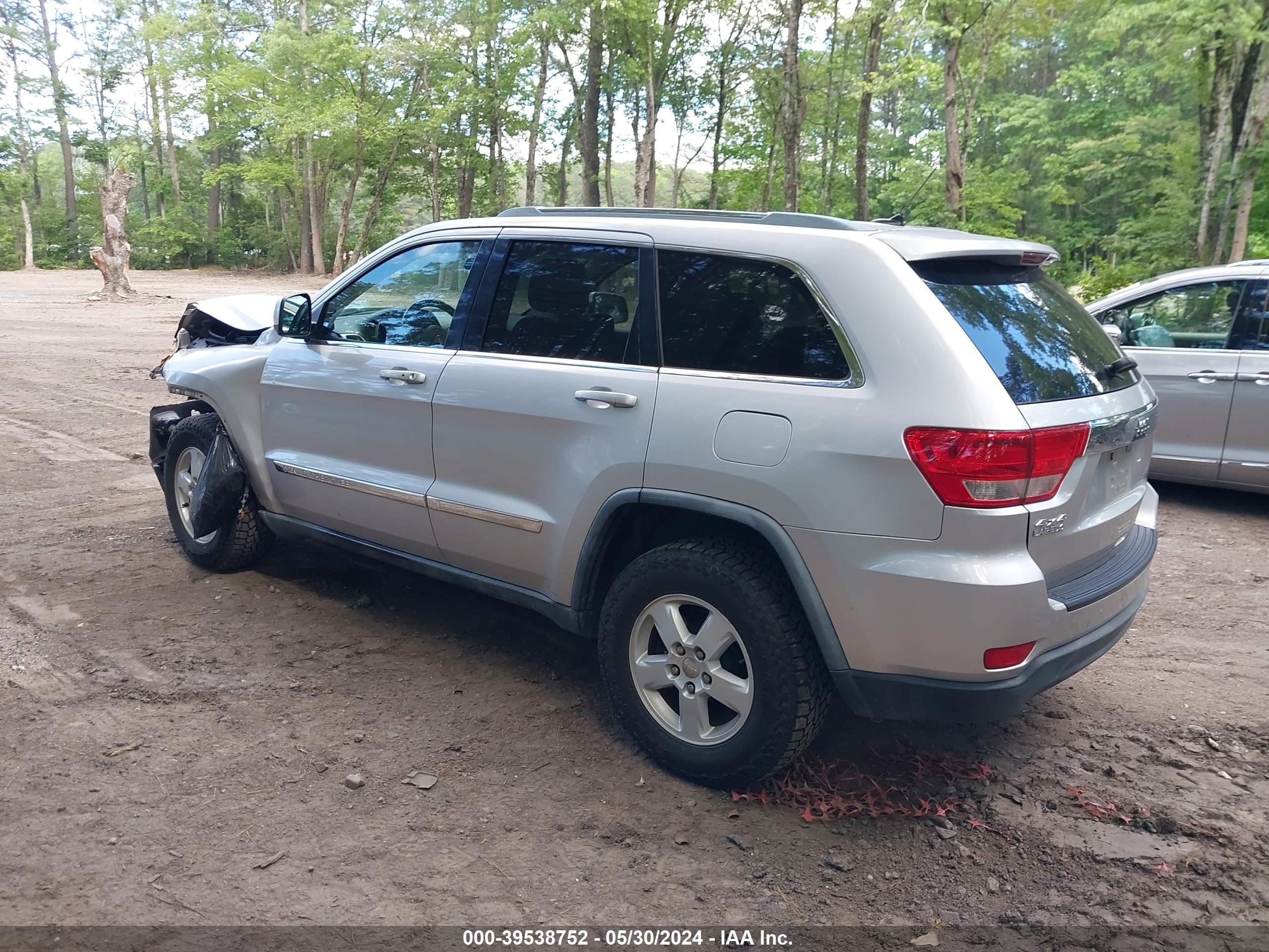 Photo 2 VIN: 1J4RR4GG5BC591347 - JEEP GRAND CHEROKEE 