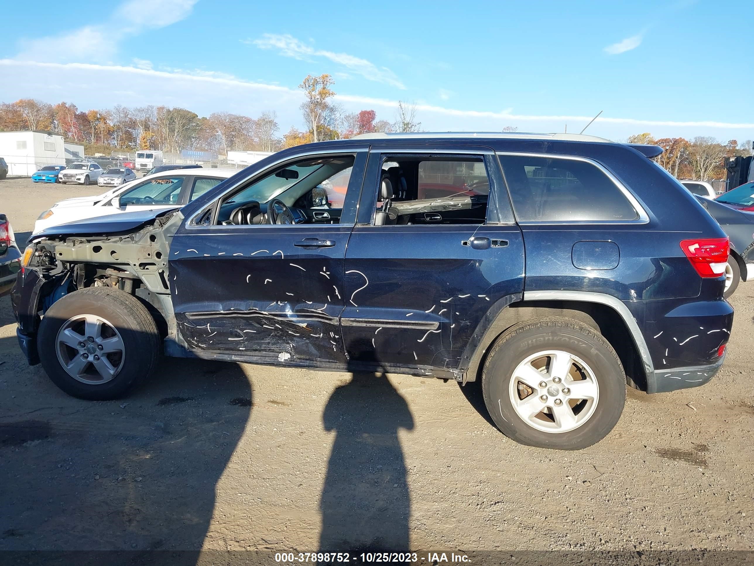 Photo 13 VIN: 1J4RR4GG5BC669173 - JEEP GRAND CHEROKEE 