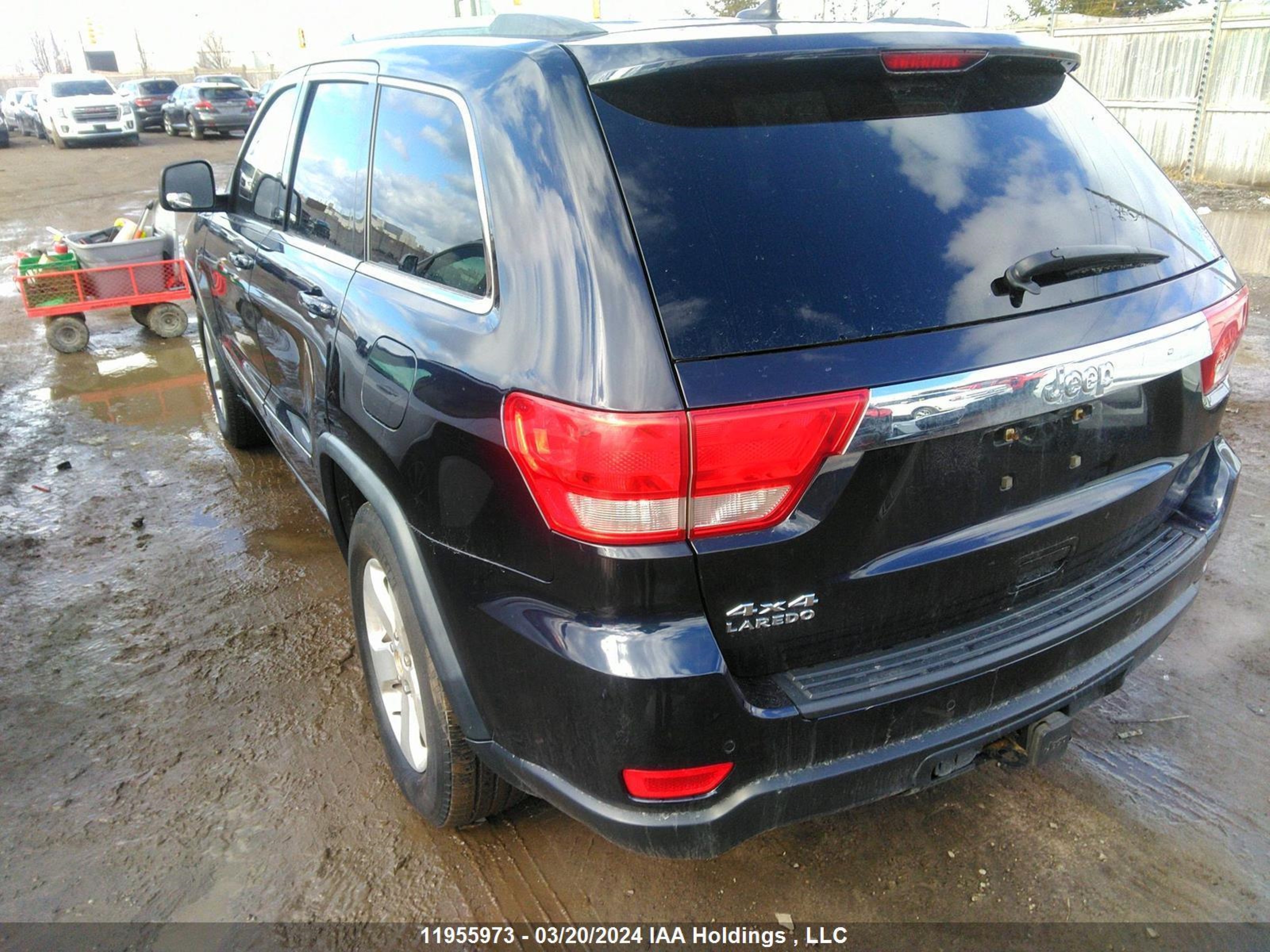 Photo 2 VIN: 1J4RR4GG6BC572841 - JEEP GRAND CHEROKEE 